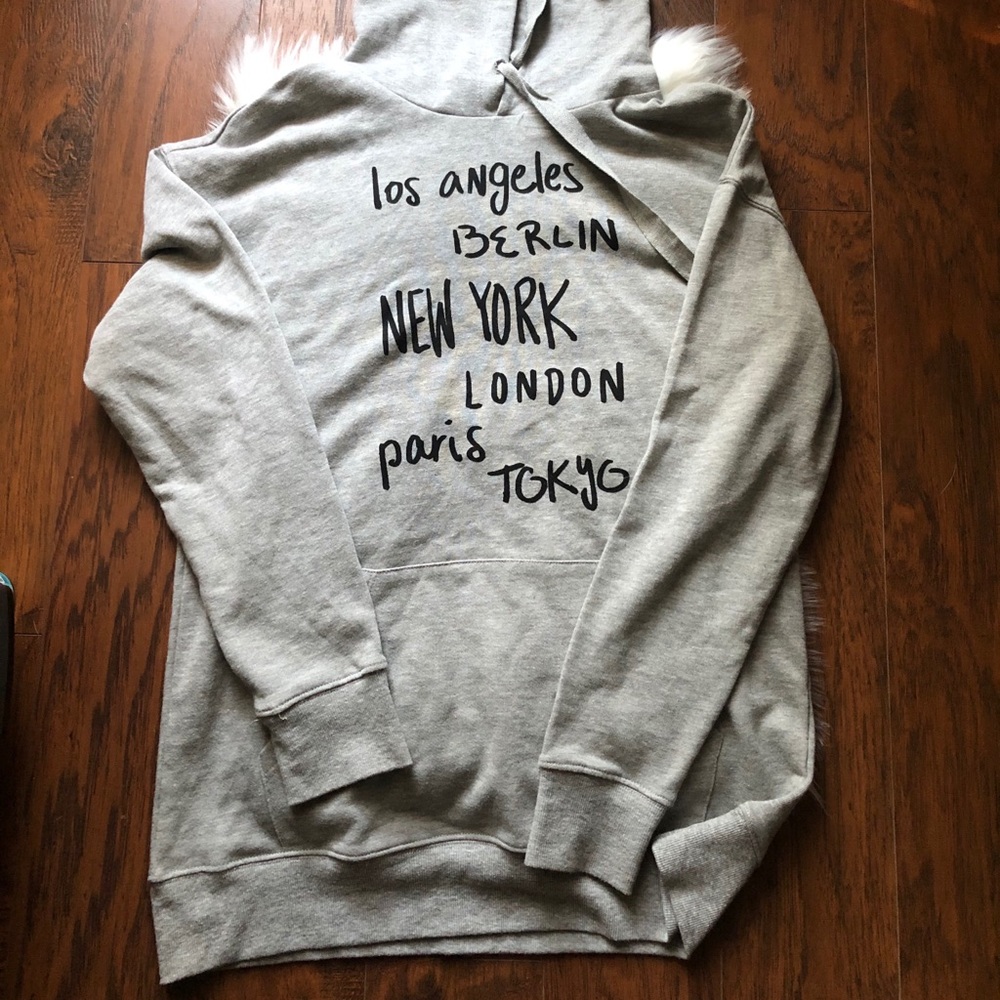 3 for $20 Grey Oversized Hoodie - Picture 1 of 8